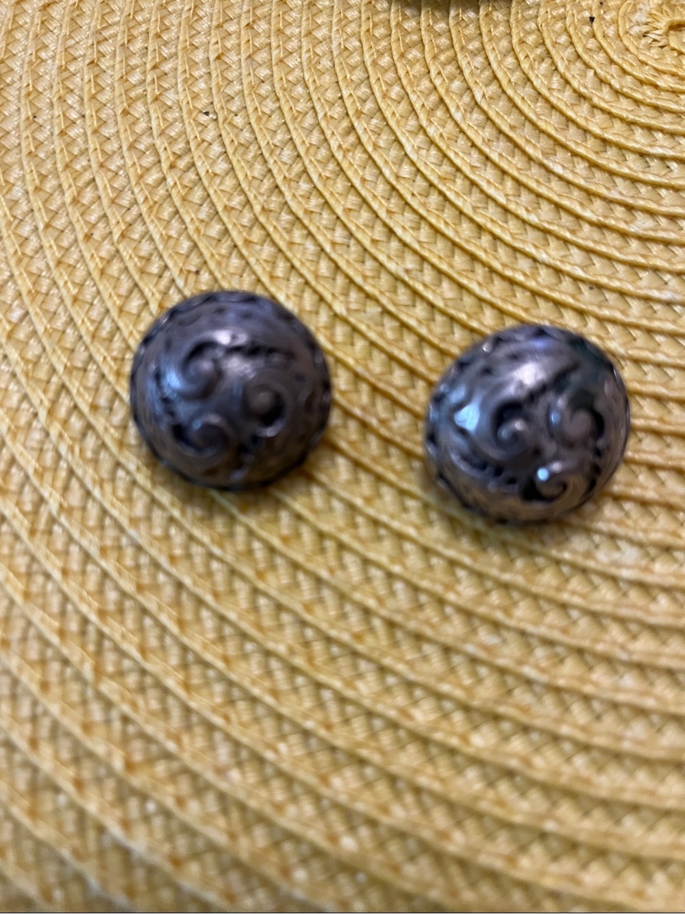 Antique-Style Filigree Round Button Earrings - Dark Silver Tone